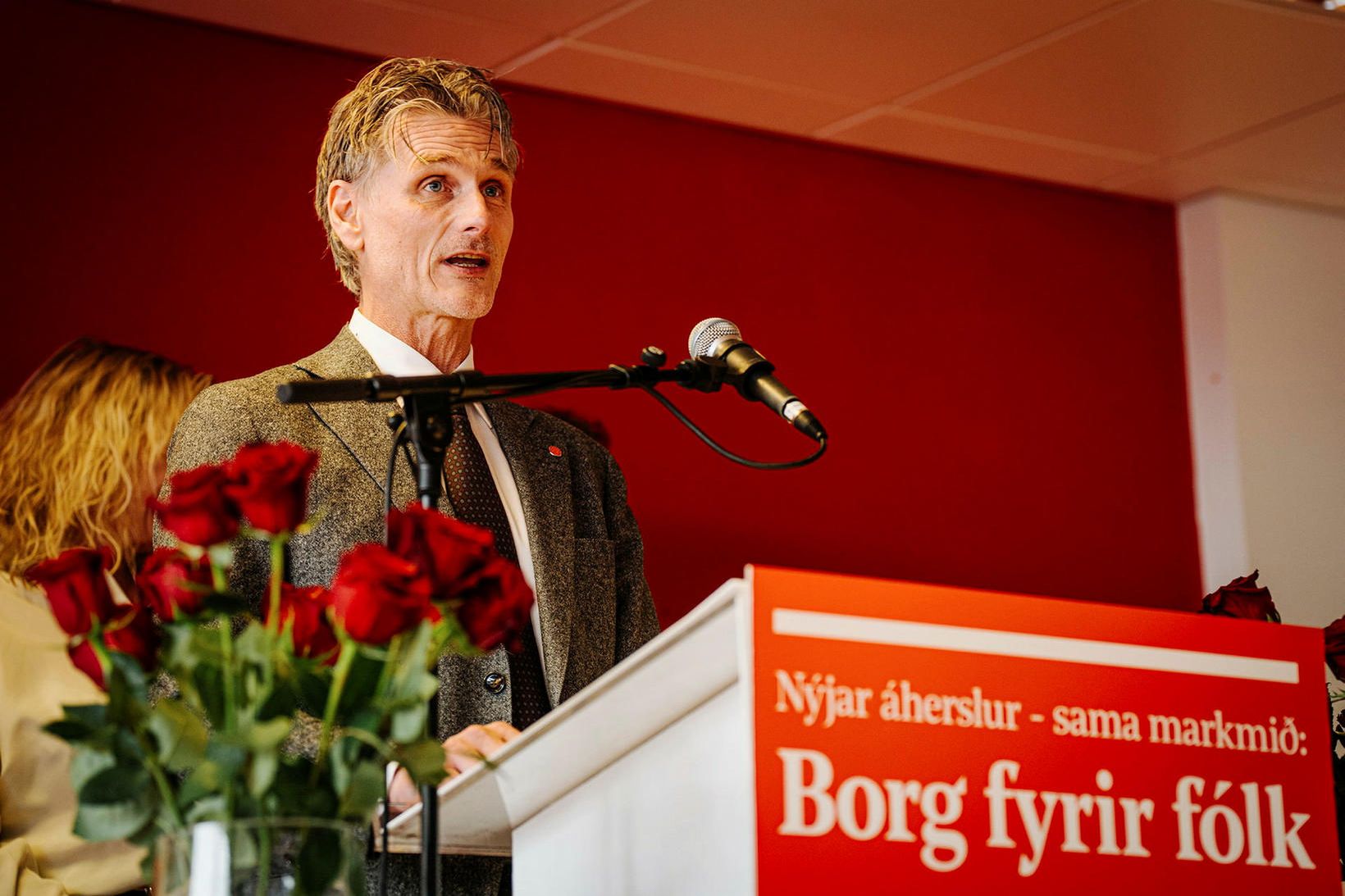 Pétur vill rauða dregilinn út