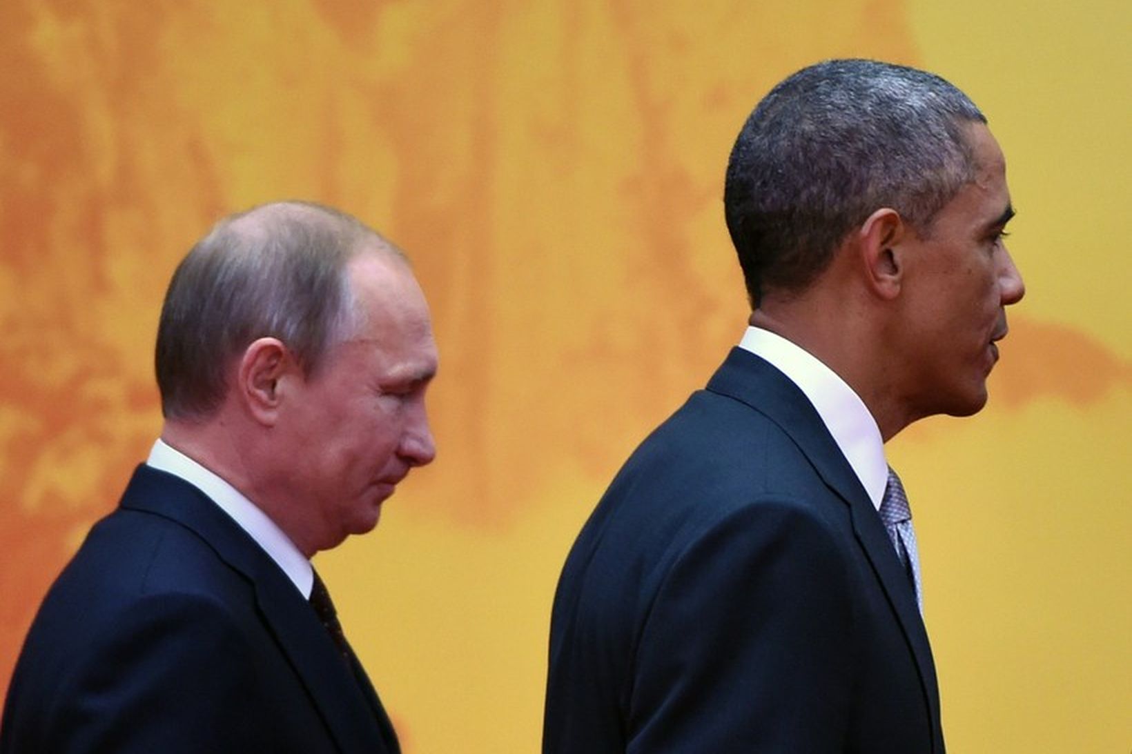 Barack Obama, forseti Bandaríkjanna, sést hér ásamt Vladimír Pútín Rússlandsforseta …