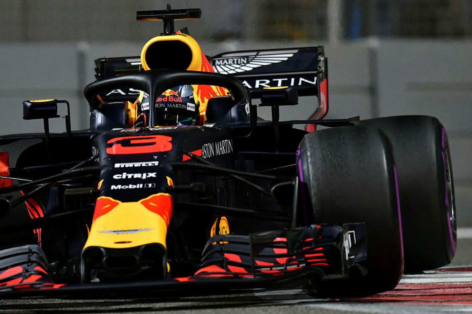 Daniel Ricciardo í Abu Dhabi, síðasta kappakstrinum með Red Bull.