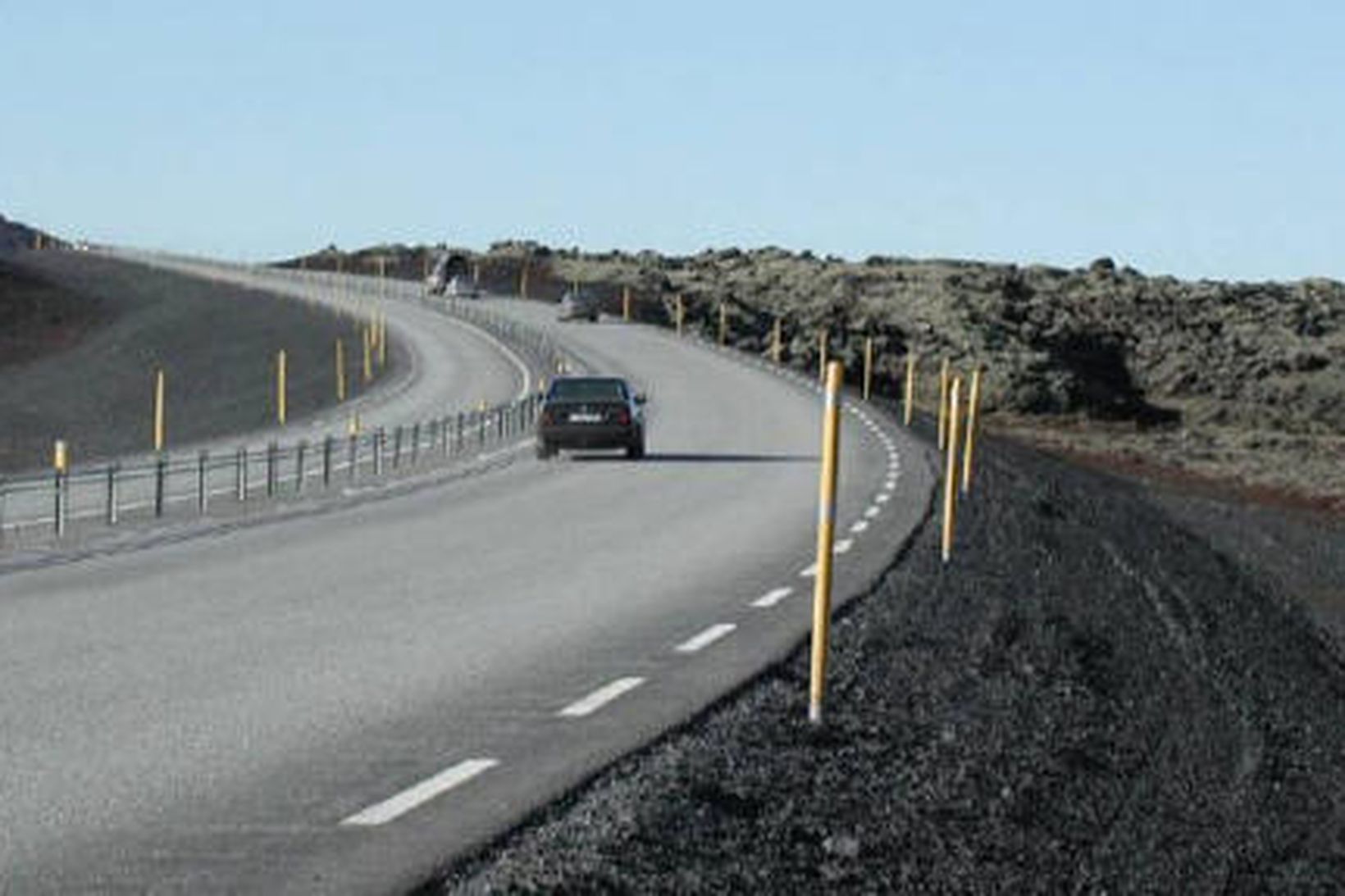 Suðurlandsvegur í Svínahrauni.