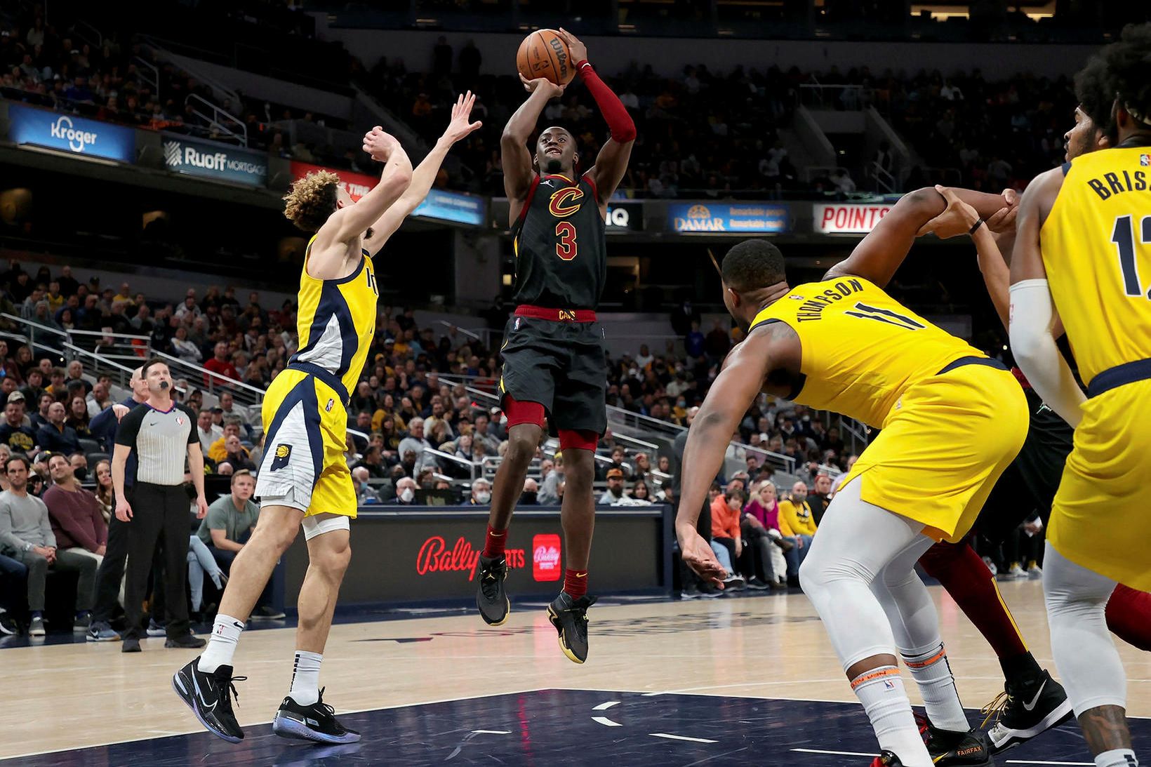 Caris LeVert lék vel fyrir Cleveland.