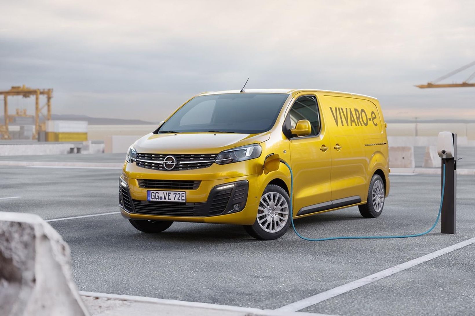 Opel Vivaro–e sendibíll ársins hjá bílaritinu WhatCar.