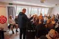 Ísafjörður Heimamaður leggur spurningu fyrir þær Örnu Láru Jónsdóttur og Kristrúnu Frostadóttur á opnum fundi Samfylkingar í Edinborgarhúsi.