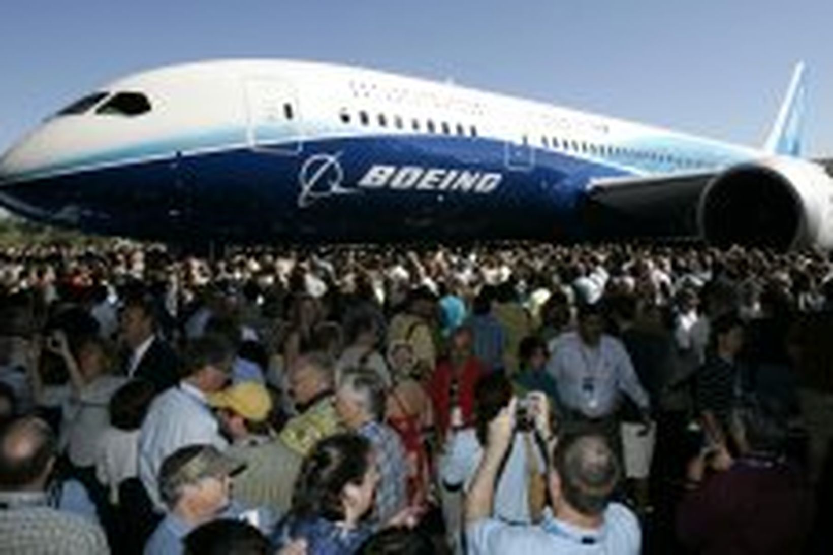 Boeing 787 Dreamliner var frumsýnd í Seattle á síðasta ári.