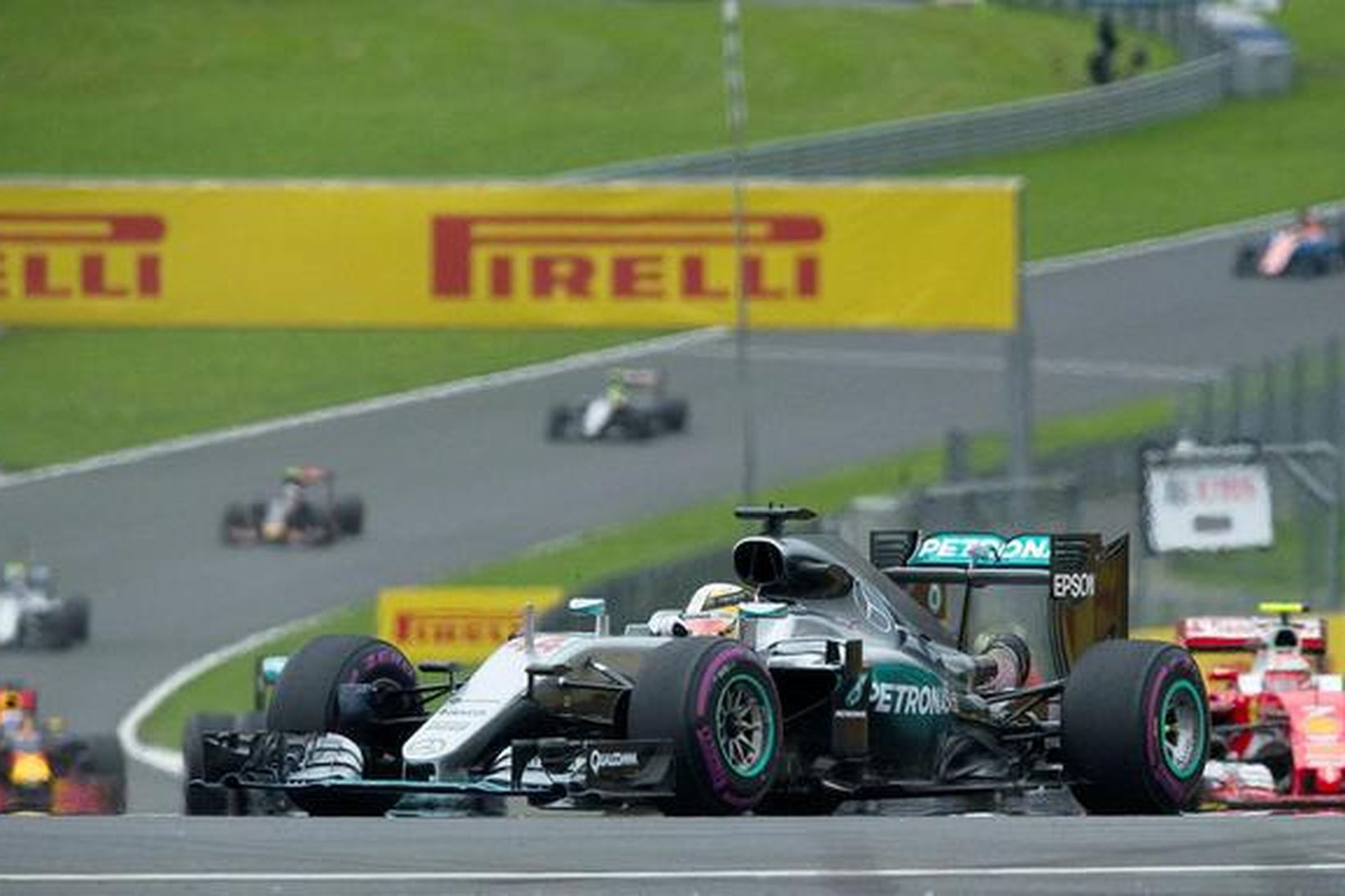 Lewis Hamilton á ferð í austurríska kappakstrnum í dag.