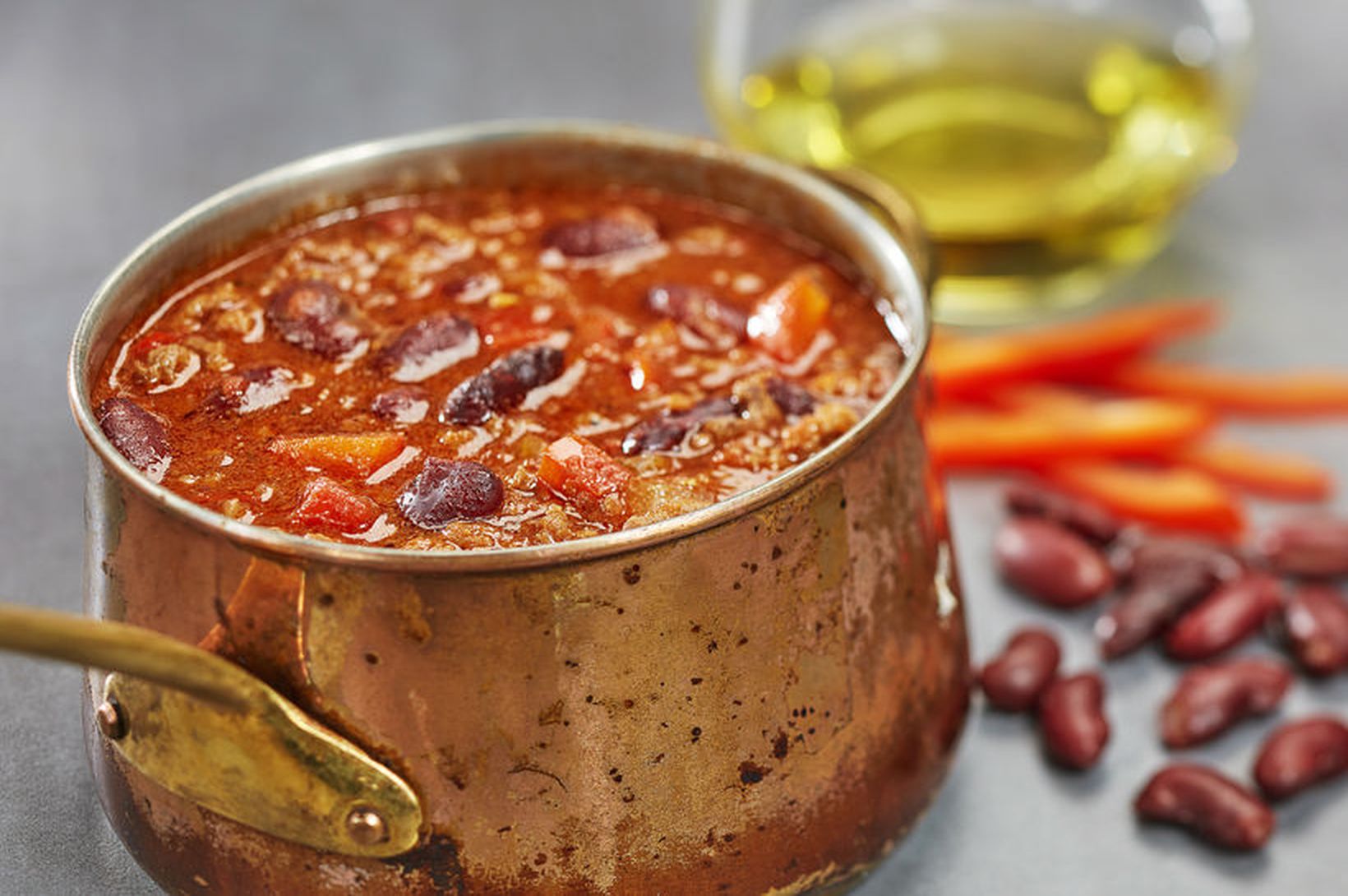 Ómótstæðilegt chili con carne með salati og avókadó