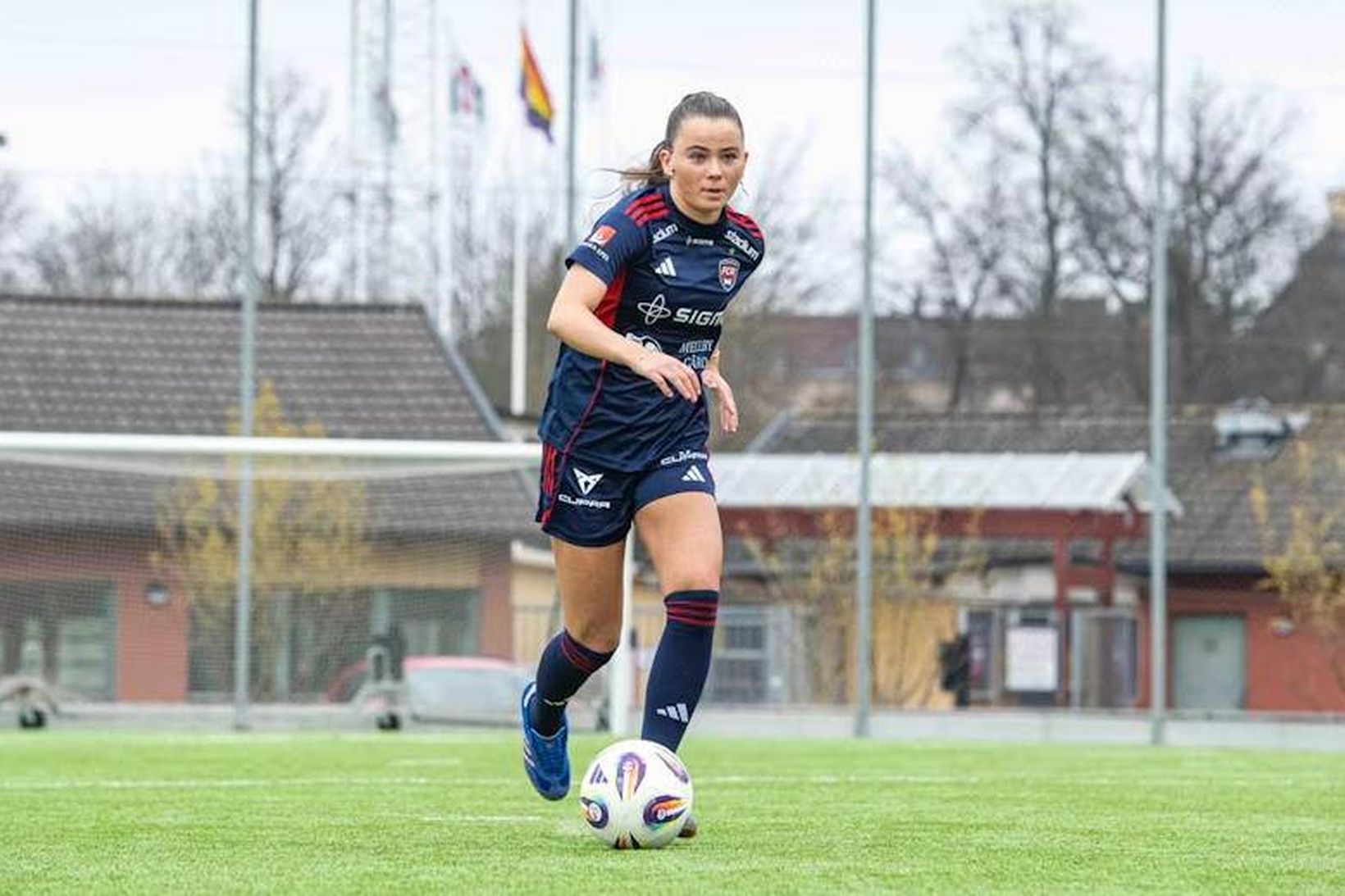 Svíþjóð Ísabella Sara Tryggvadóttir er einungis 18 ára gömul en …