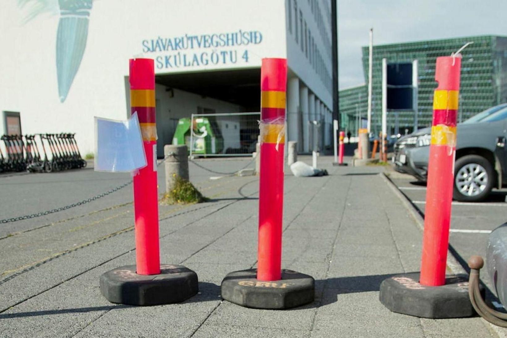 Aðalmeðferð í málinu hófst í morgun.