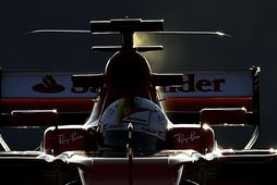 Sebastian Vettel á ferð í Barcelona í dag, á fyrsta degi vetrarprófana formúluliðanna.