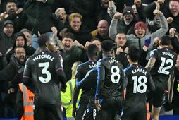 Leikmenn Crystal Palace fagna öðru marki Ismaila Sarr og þriðja marki liðsins í dag.