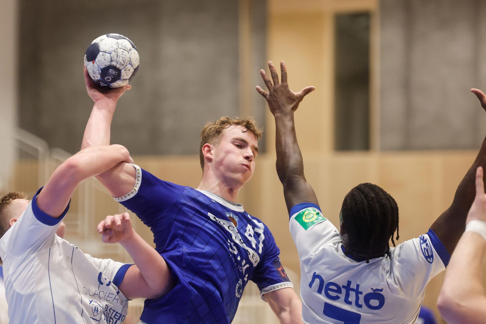 Auðvelt hjá Íslandsmeisturunum