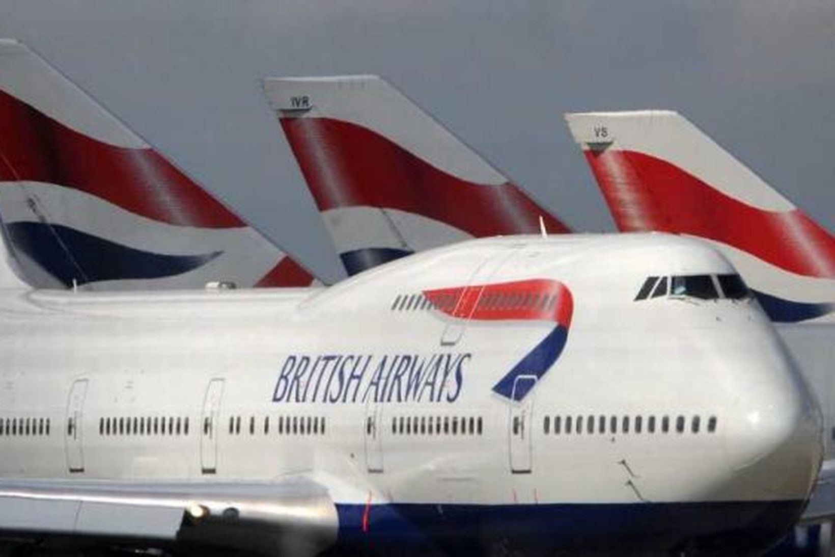 British Airways kyrrsetja 22 þotur og fækka flugleiðum.