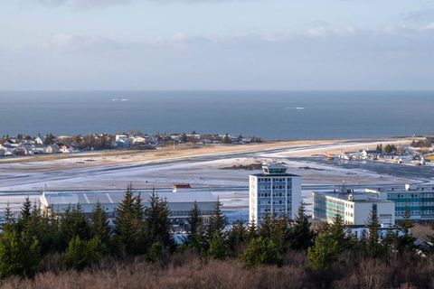 Flugbrautum sem lokað var á Reykjavíkurflugvelli hefðu nýst við lendingu.