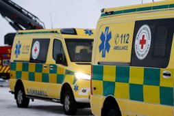 Þrír sjúkrabílar og dælubíll voru sendir á vettvang í kjölfar slyssins.