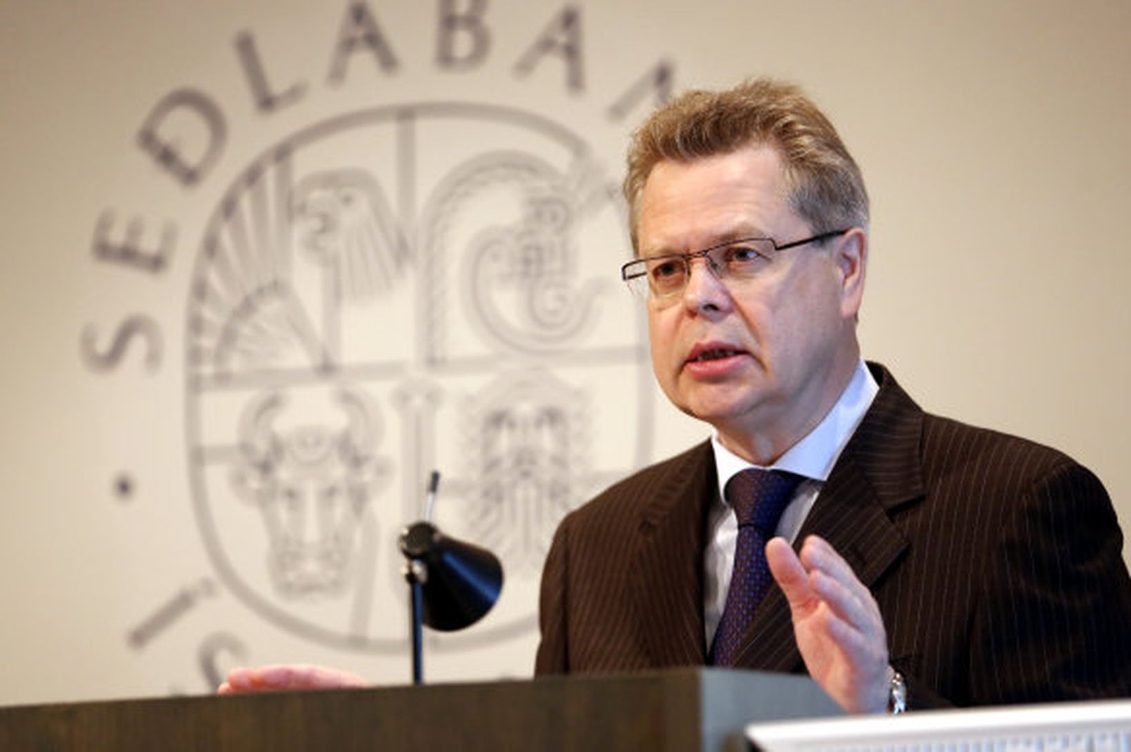 Már hugsar sér til hreyfings