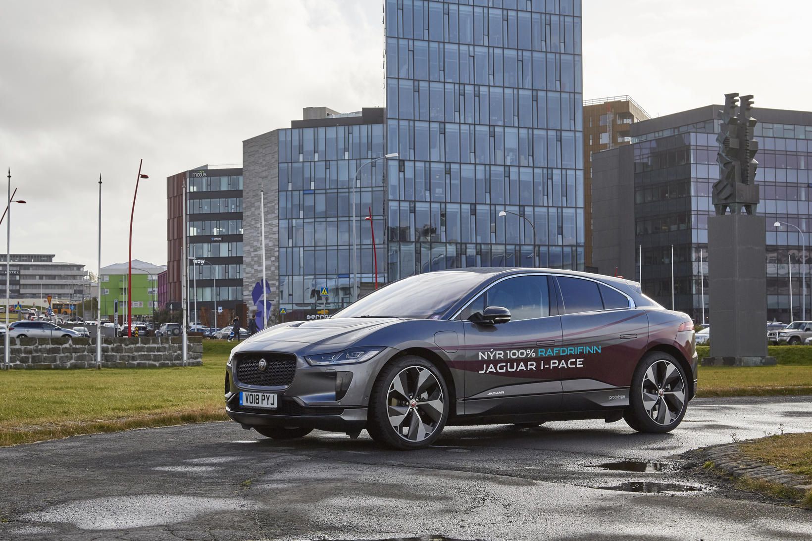 Jaguar I-Pace er bíll ársins 2020 á Íslandi.