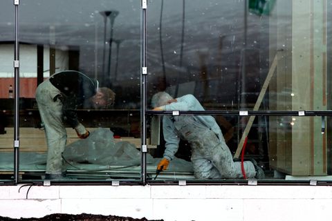 Það er alltof algengt að einyrkjar og verktakar séu ekki með neinar heilsutengdar tryggingar til …