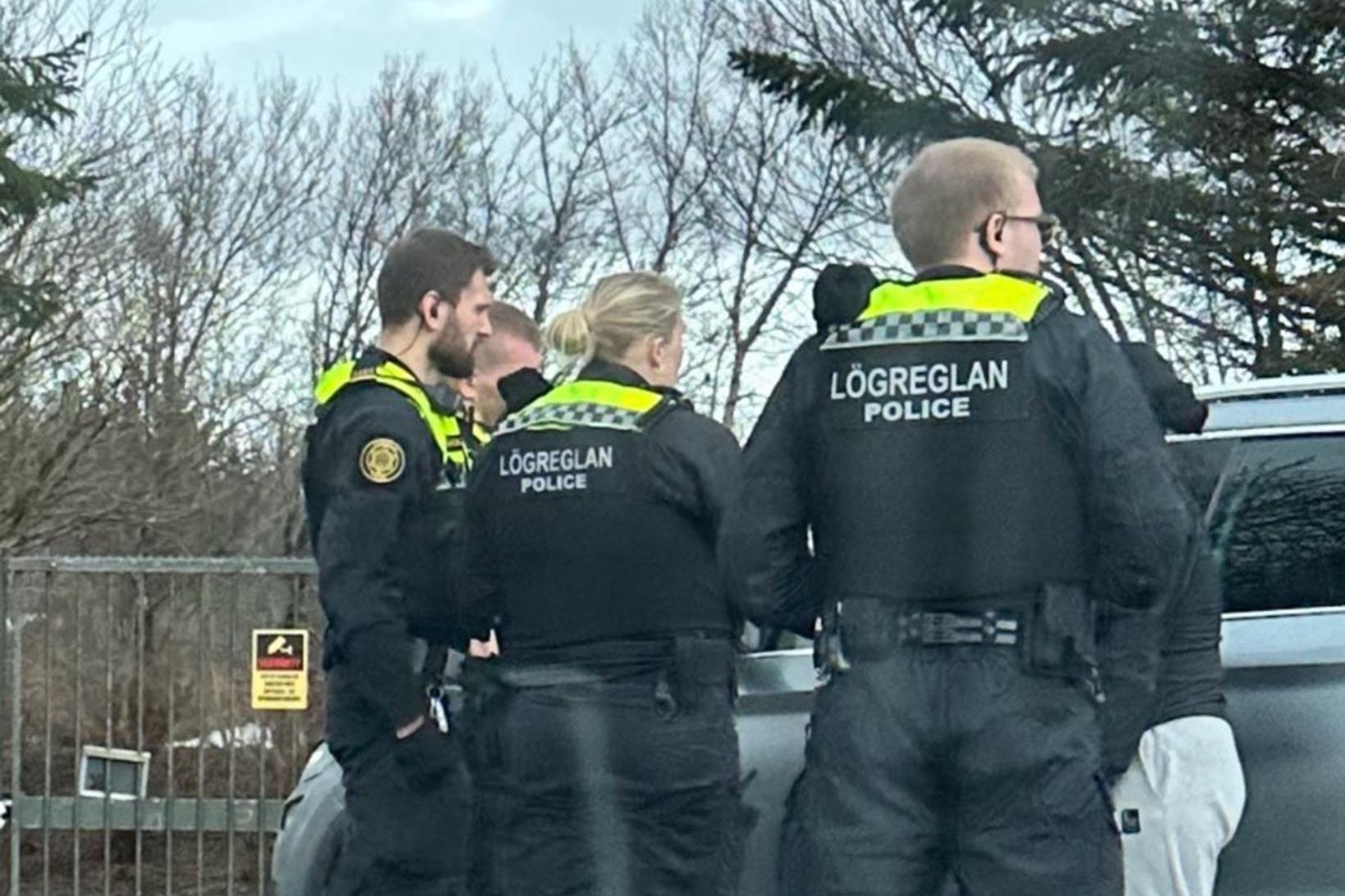 MAST og lögregla við Húsdýragarðinn