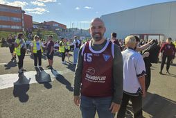 Sverrir Bergmann í sólinni á Sauðárkróki í kvöld.