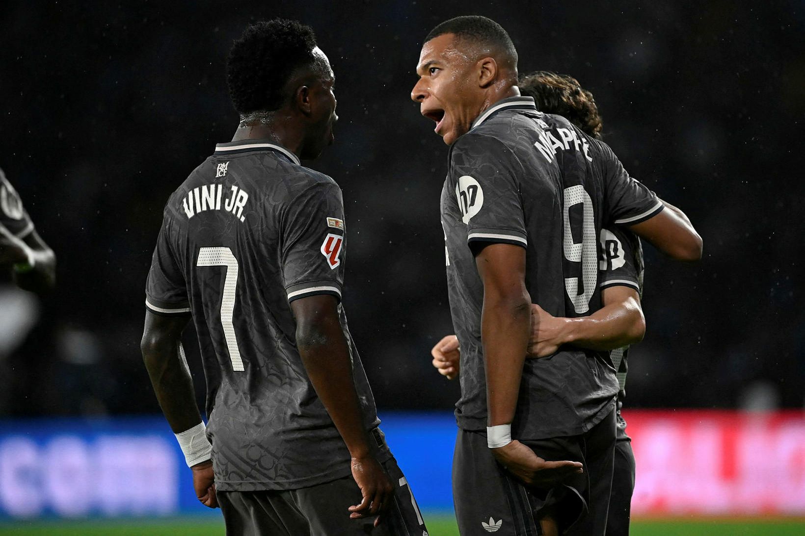 Kylian Mbappé og Vinícius Júnior skoruðu mörk Real í kvöld.