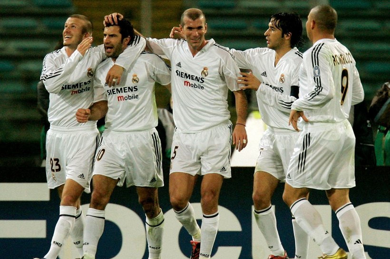 Beckham, Figo, Zidane, Raúl og Ronaldo fagna marki með Real …