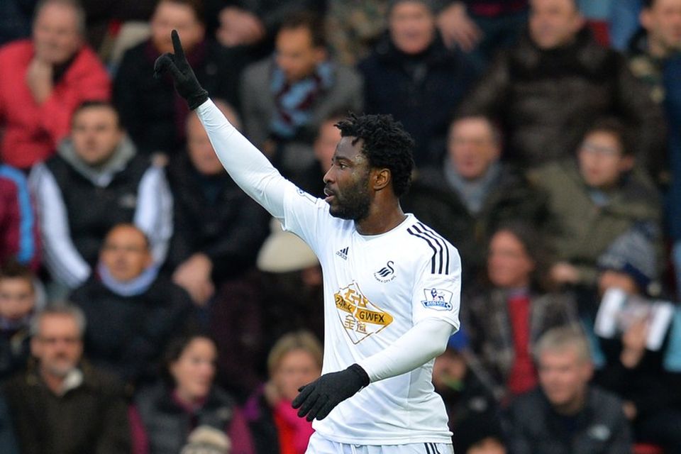 Manchester City keypti Wilfried Bony af Swansea fyrir 28 milljónir punda.