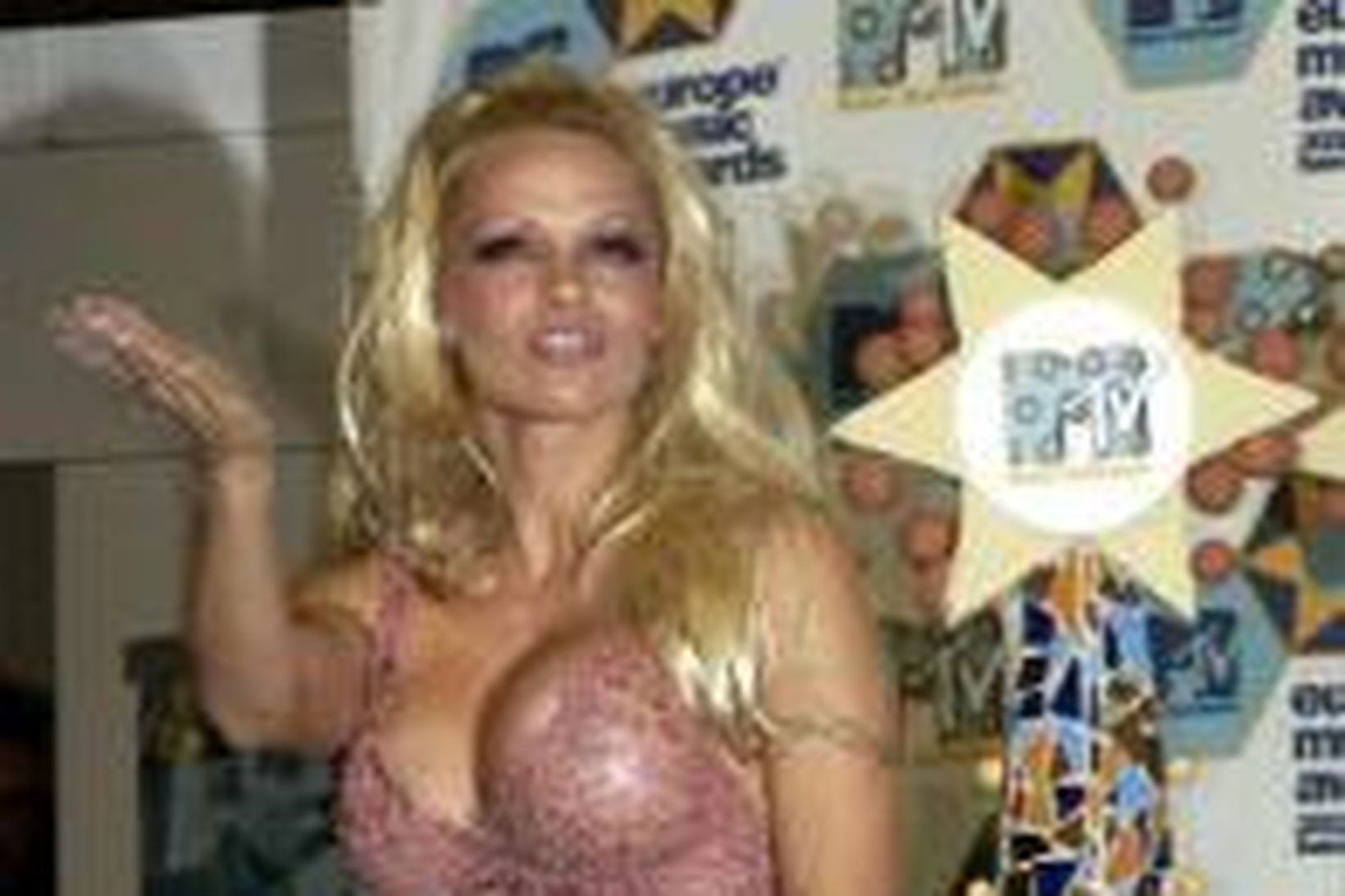 Pamela Anderson, sem sló í gegn í sjónvarpsþáttaröðinni Baywatch.
