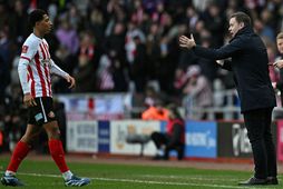 Jobe Bellingham leikur með Sunderland.