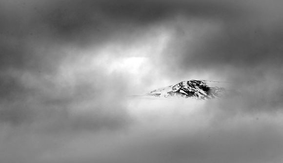 Snjóflóð fallið víða í hlýindunum