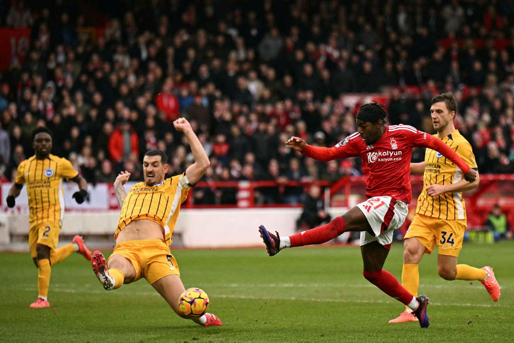 Anthony Elanga í leik með Nottingham Forest.