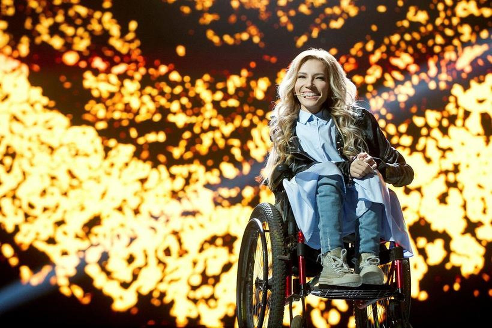 Söngkonan Yuliya Samoilova fékk ekki að taka þátt í Eurovision. …
