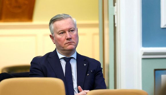 Jens Garðar: „Við verðum að staldra við“