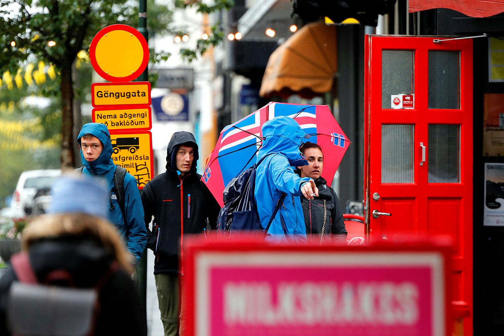 1. janúar 2021 voru 57.126 innflytjendur á Íslandi eða 15,5% …