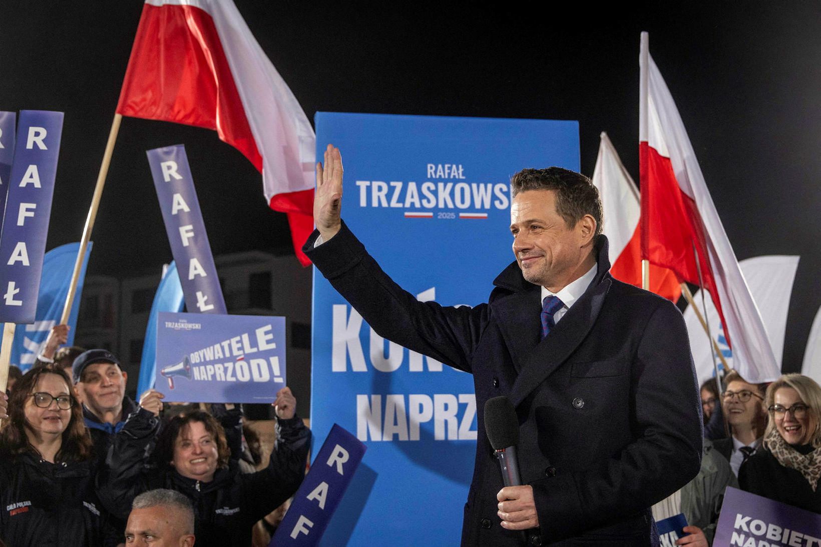 Borgarstjóri Varjsár og forsetaframbjóðandinn Rafał Trzakowski.