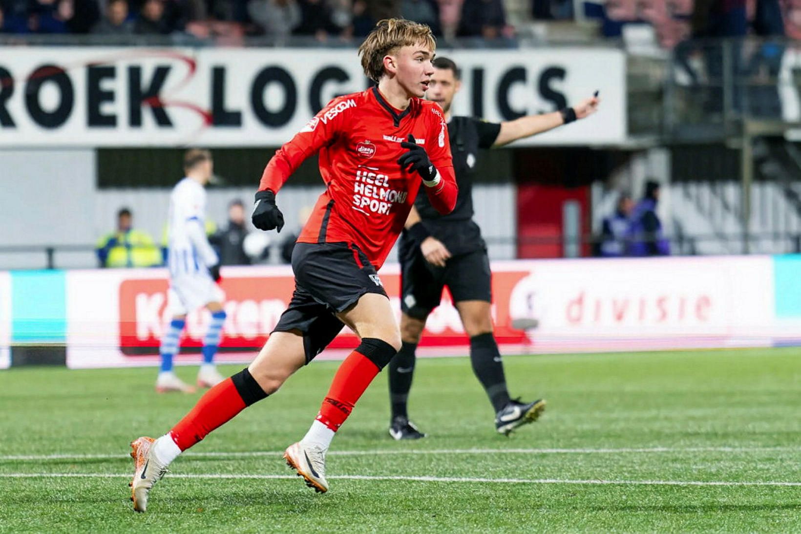 Helgi Fróði Ingason í leik með Helmond Sport.