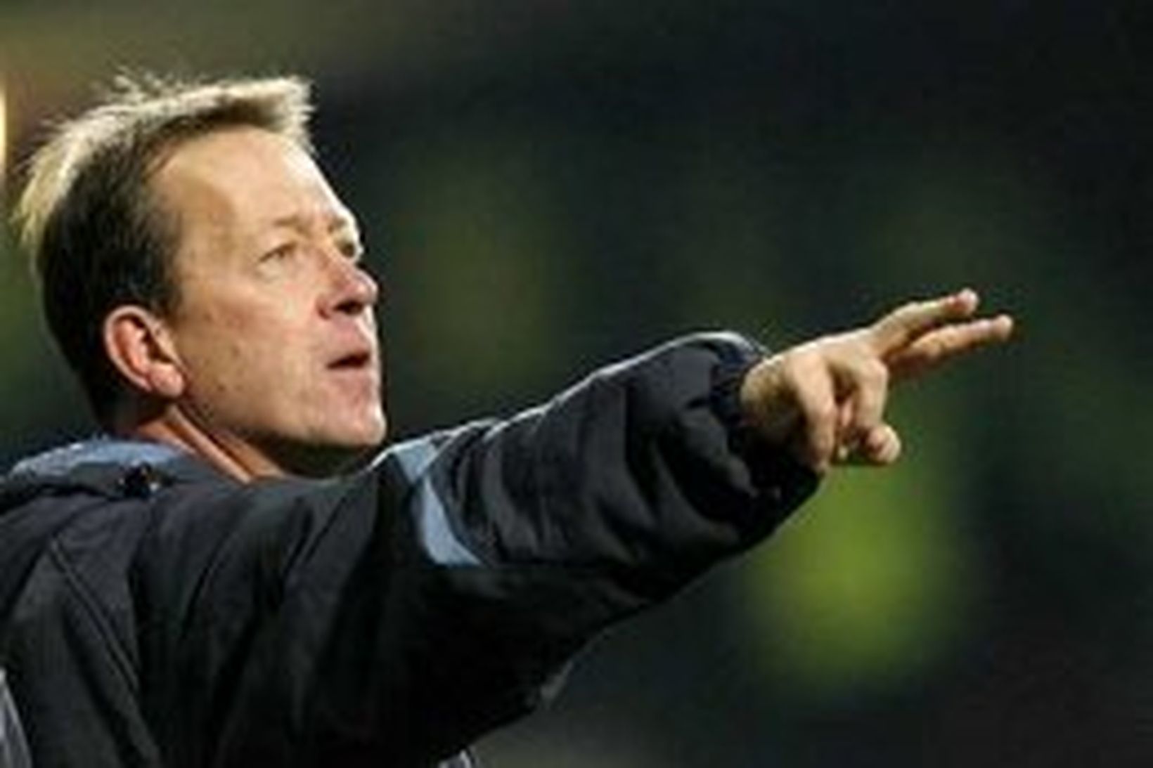 Alan Curbishley hefur ekki náð sigri í tíu leikjum í …