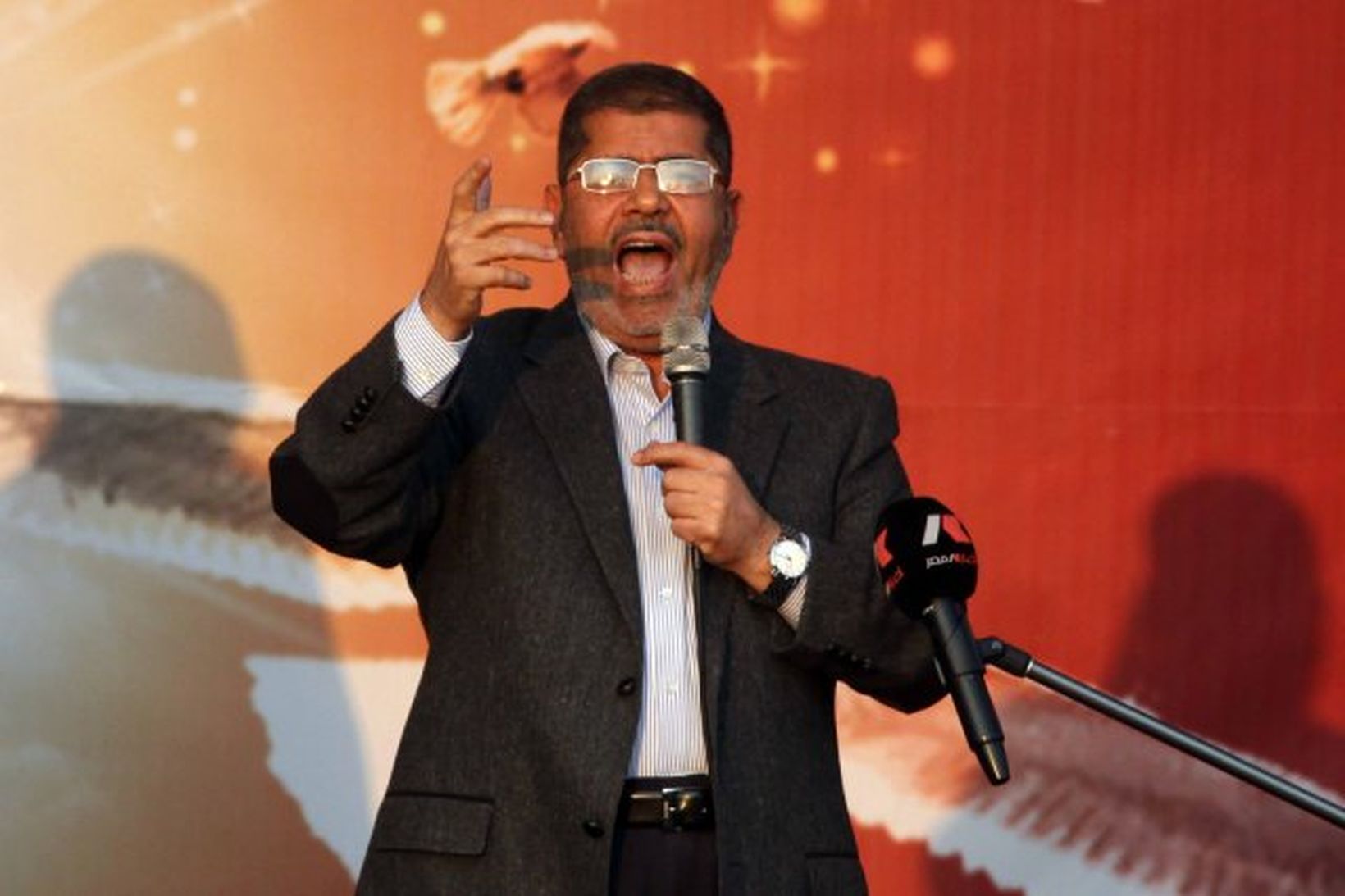 Morsi ávarpaði fjöldafund í dag þar sem hann sagðist vera …