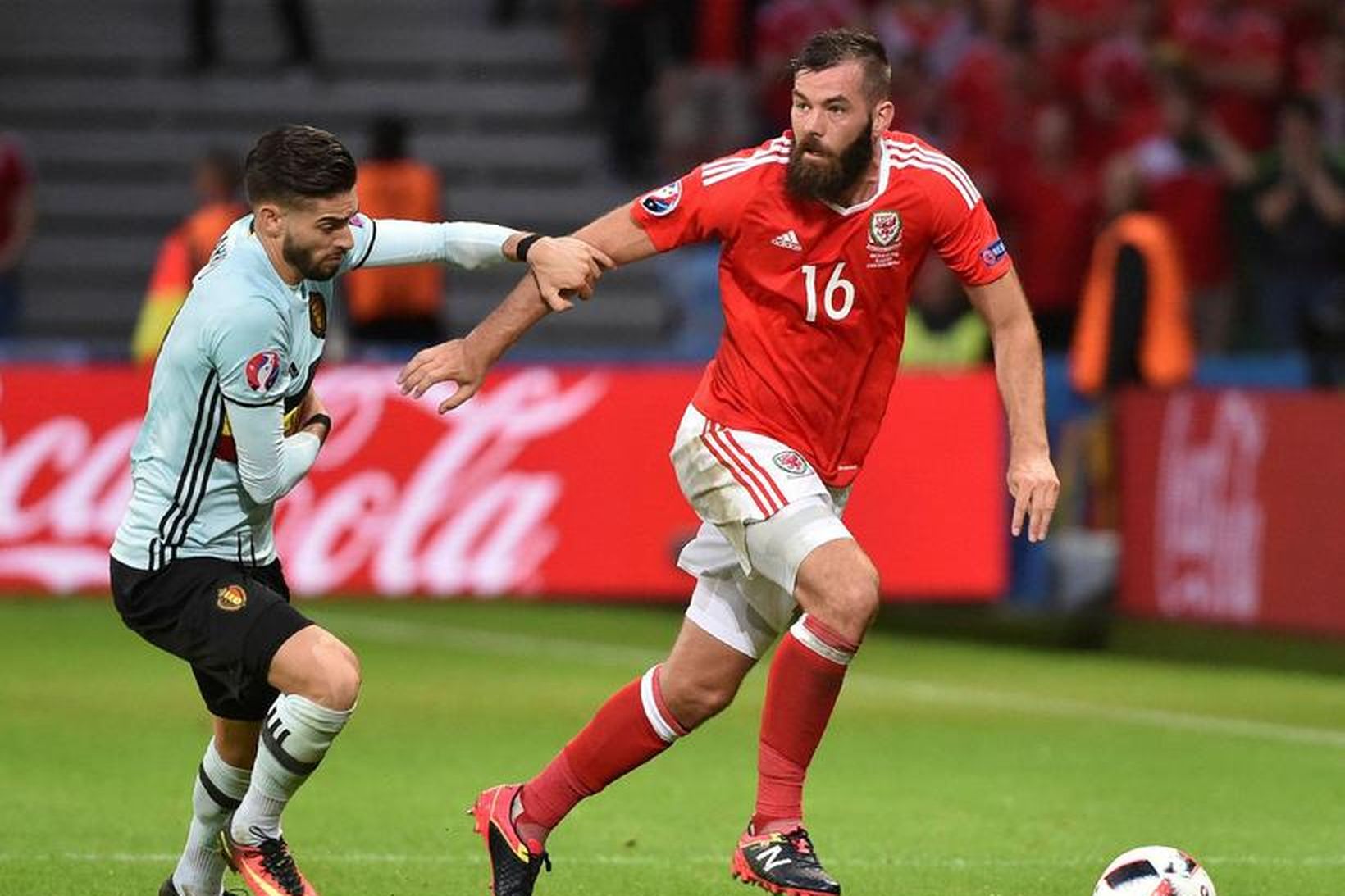 Joe Ledley í leik með Wales.