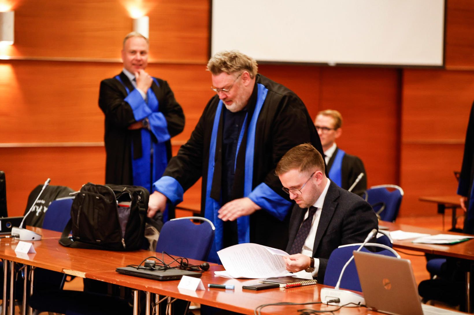 Vildu að sakborningar gætu hlustað á framburð annarra