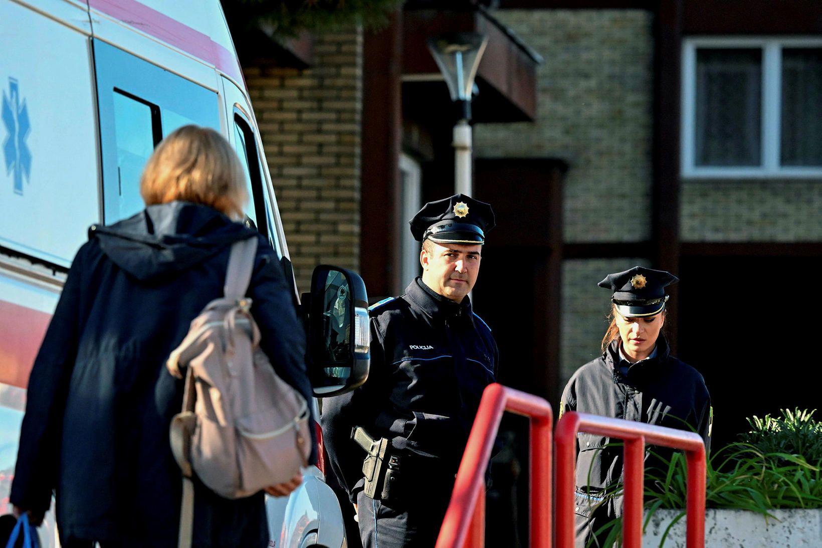 Húsvörður í 42 ára fangelsi fyrir þrefalt morð