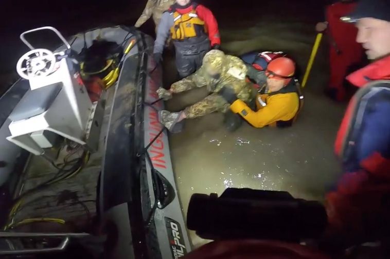 Successful Rescue of Man Stuck in Mud for Hours: Video - Iceland Monitor