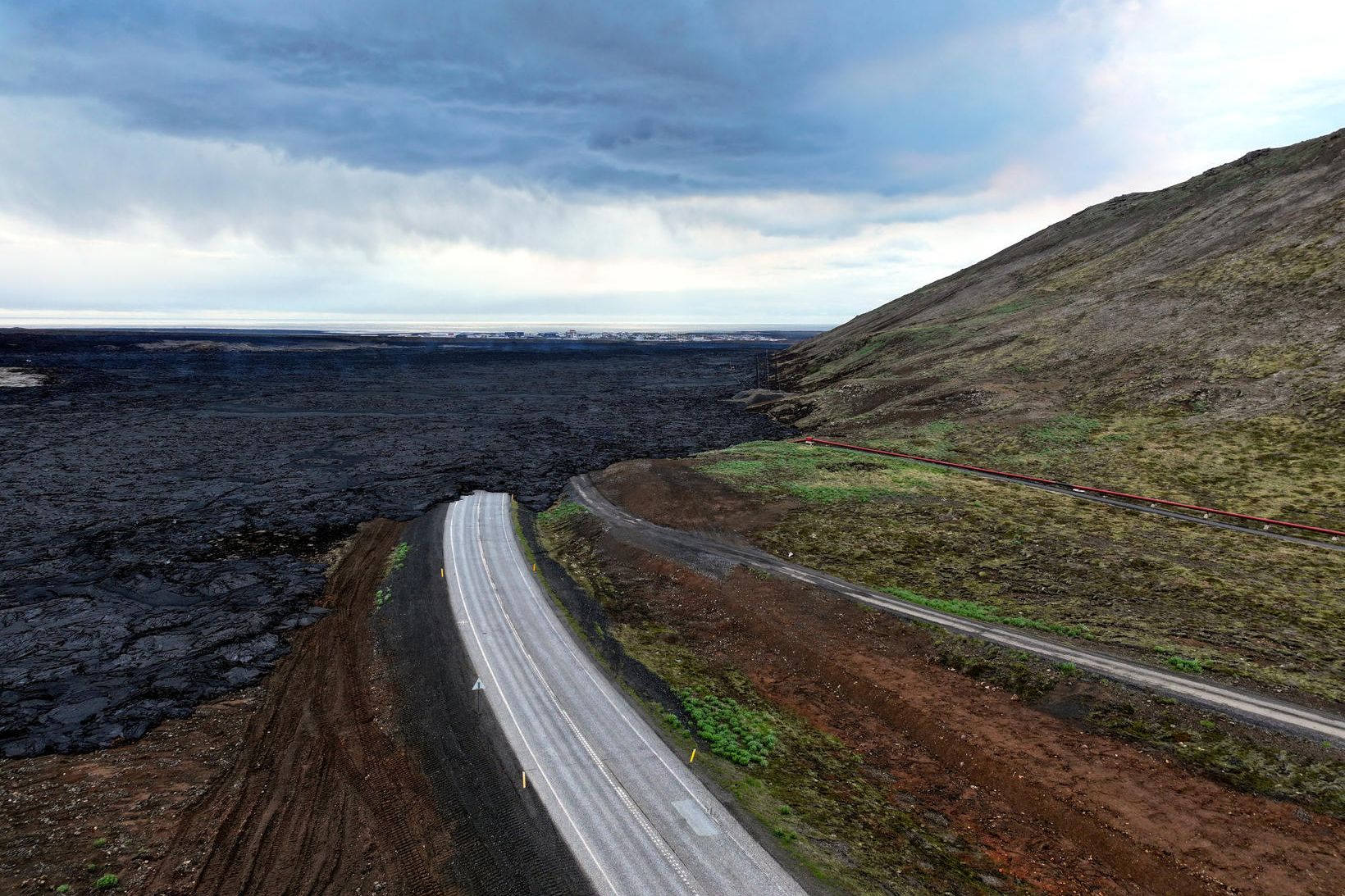 Veðurstofan varar við því að eldgos eða kvikuhlaup geti hafist …