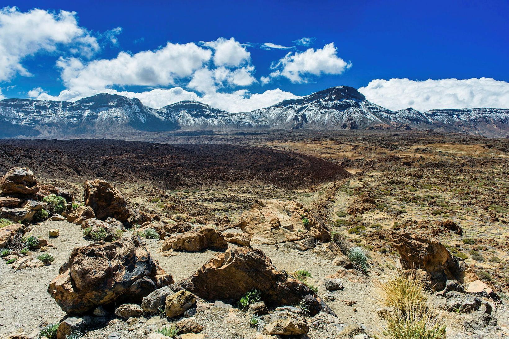 Hrjóstrugt landslag Teide-þjóðgarðsins á Tenerife þótti tilvalinn staður fyrir tökur …