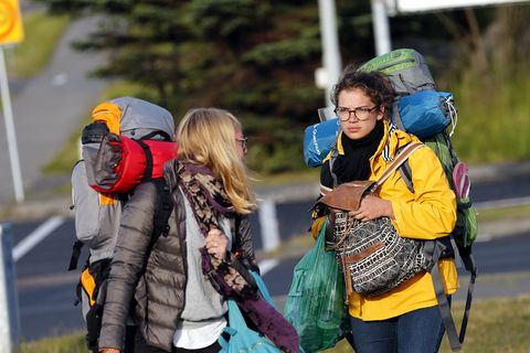 Every year, the number of tourists to Iceland increases.