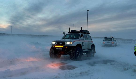 Búið að opna Reykjanesbrautina í báðar áttir