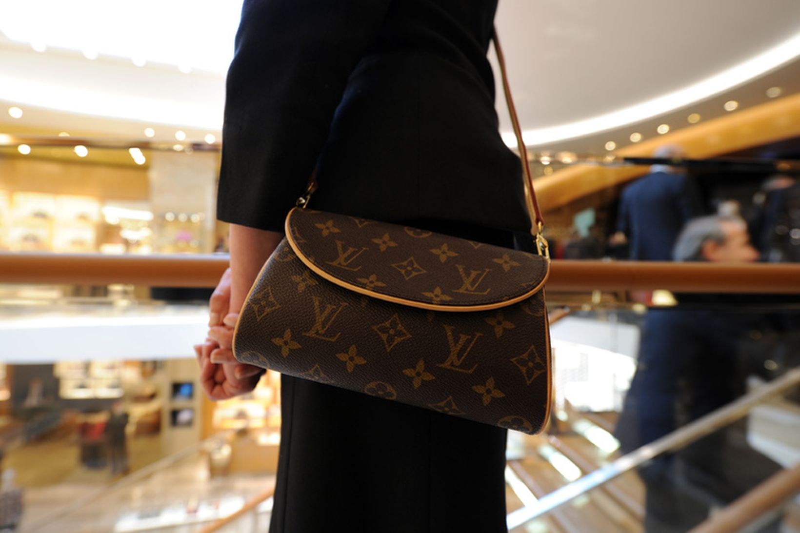 Louis Vuitton taska. PETA vill með hlutabréfakaupunum þrýsta á fyrirtækið …