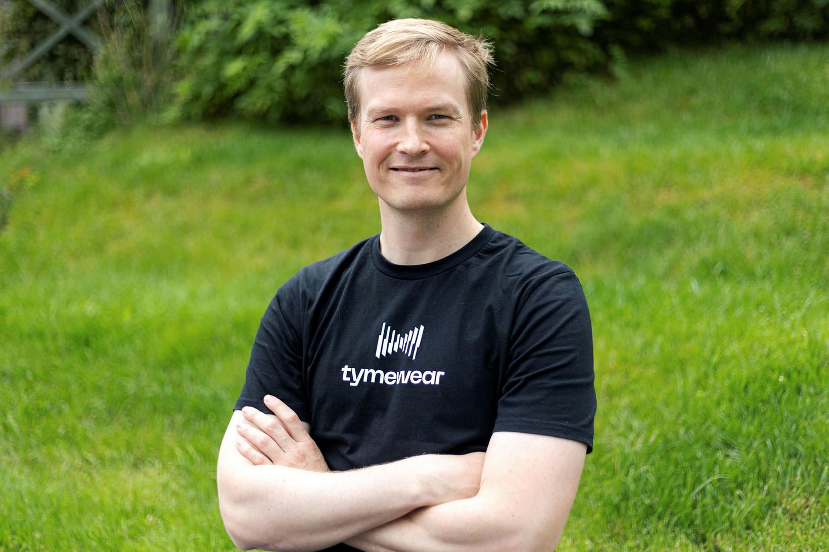 Arnar Lárusson, stofnandi og hugmyndasmiður Tymewear búnaðarins.