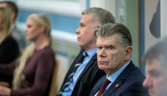 Grímur vék af fundinum
