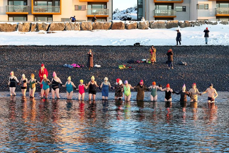 Pictures: Didnt let the cold stop them