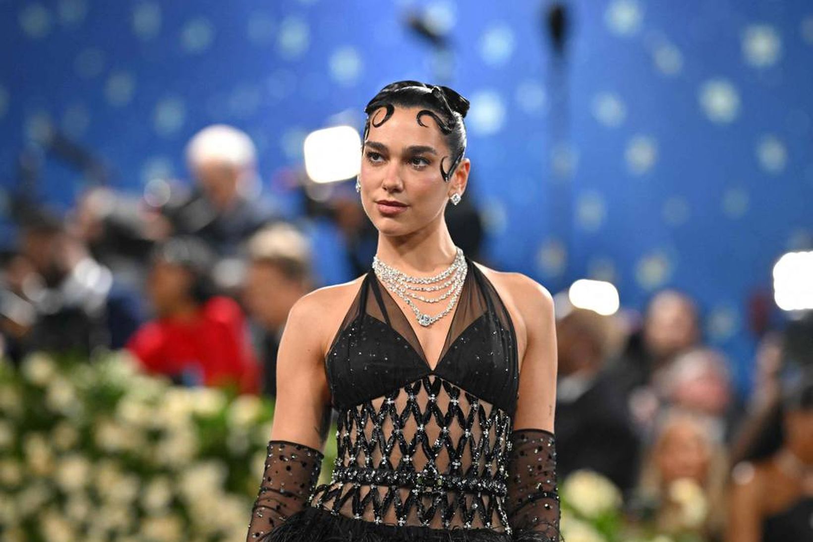 Söngkonan Dua Lipa er meðal listamanna sem skrifuðu undir áskorun …